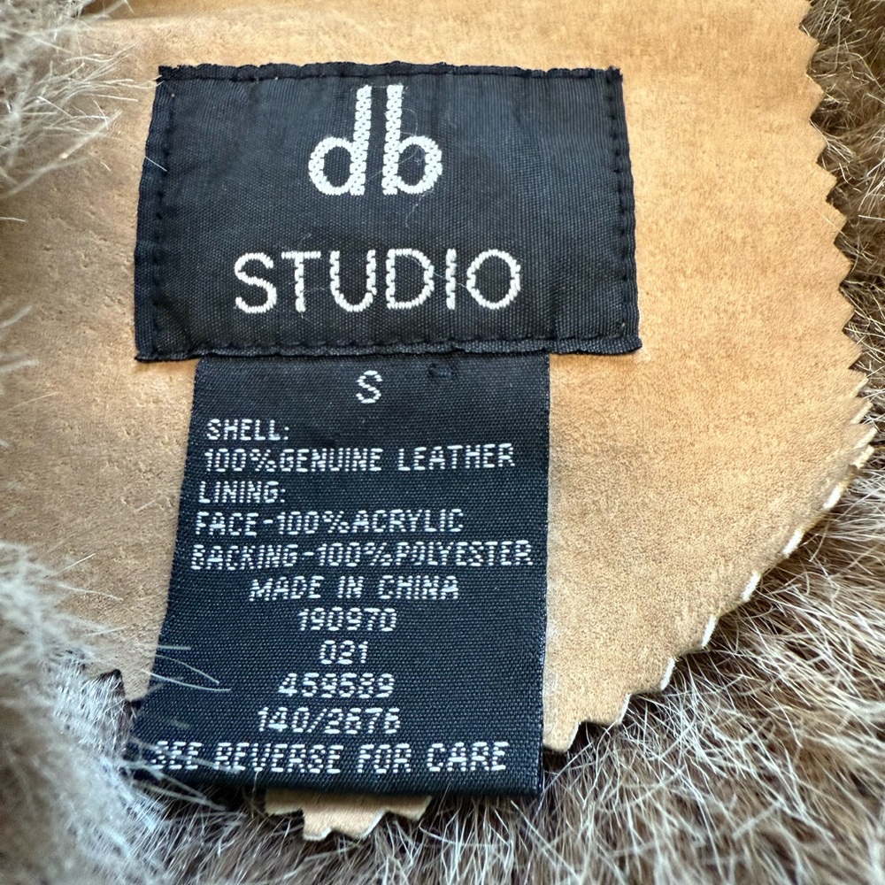 🌻Vintage 90s Y2K Faux Fur Lined DB Studio Tan Leather Penny Lane Vibes Coat✨ - Picture 3 of 16